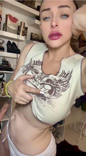 Full leaked Clau ovalle private onlyfans photo