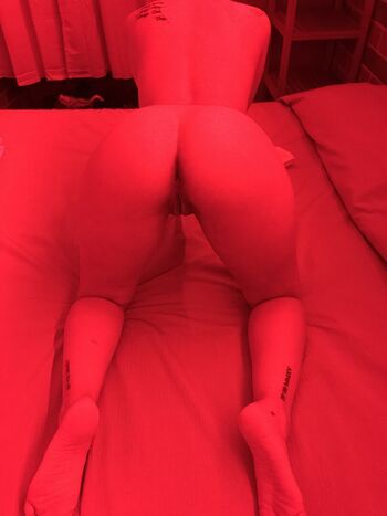 Full leaked Claudiabavel private onlyfans photo
