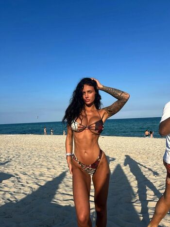 Full leaked Cllaroc private onlyfans photo