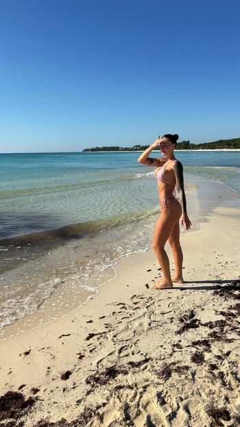 Full leaked Cllaroc private onlyfans photo