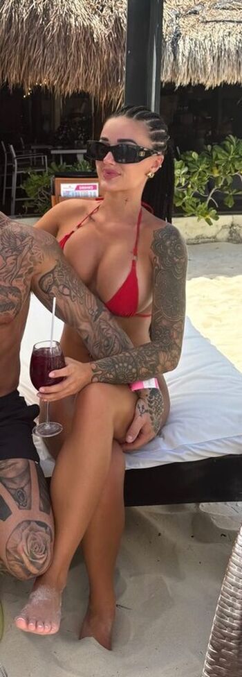 Full leaked Cllaroc private onlyfans photo