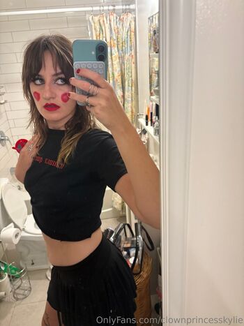 clownprincesskylie
