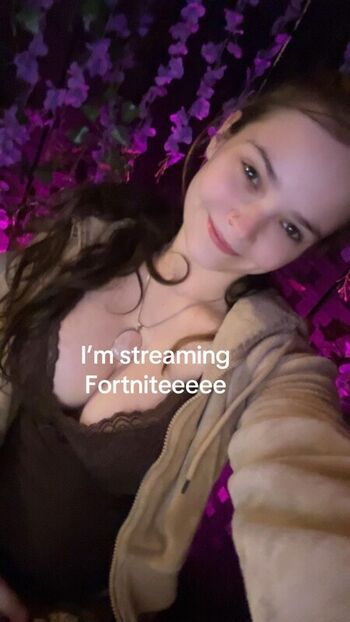 Full leaked Clumsy ori private onlyfans photo