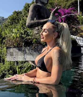 Full leaked Cmorejka private onlyfans photo