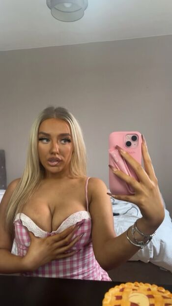 Full leaked Cocotheslvtxx private onlyfans photo