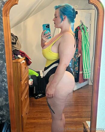 Full leaked Colecurve page private onlyfans photo