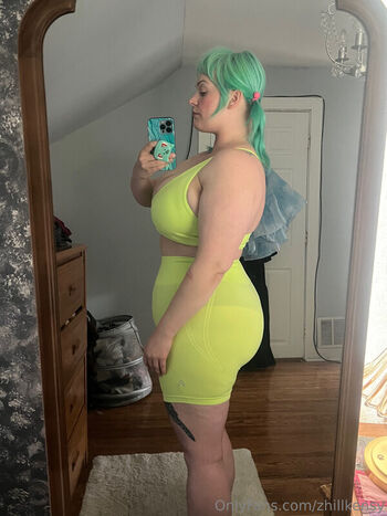 Full leaked Colecurve private onlyfans photo