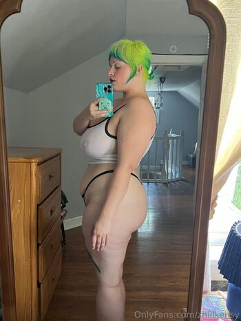 Full leaked Colecurve private onlyfans photo