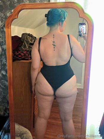 Full leaked Colecurve private onlyfans photo