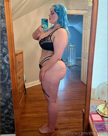 Full leaked Colecurve private onlyfans photo