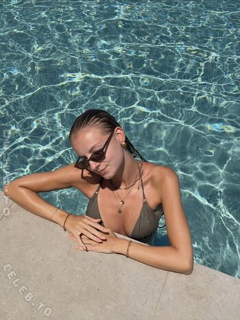 Full leaked Coliendk private onlyfans photo