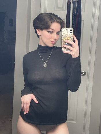 ComfyGrimRose