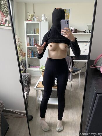 Full leaked Comfykitty private onlyfans photo