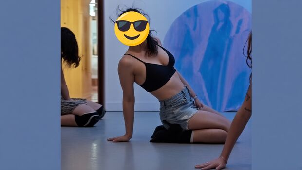 Full leaked Connaissances private onlyfans photo