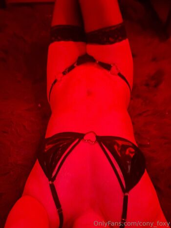 Full leaked Cony foxy private onlyfans photo
