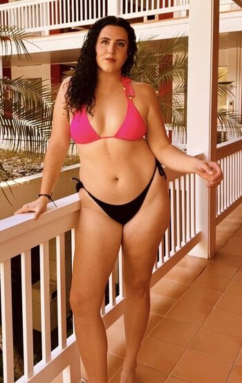 Full leaked Coral rae private onlyfans photo
