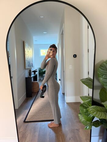 Full leaked Corina private onlyfans photo