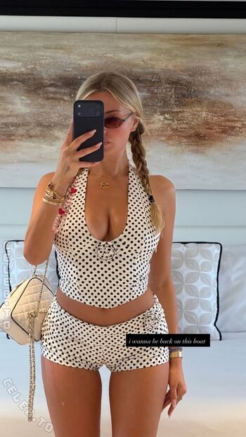 Full leaked Corinna kopf  page private onlyfans photo
