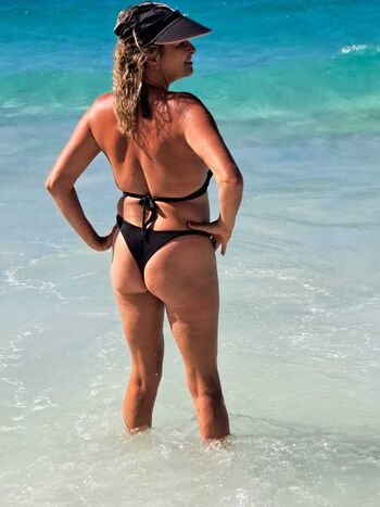 Full leaked Correbonfim  page private onlyfans photo