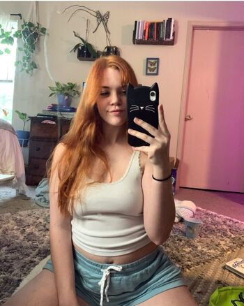 Full leaked Cosmicslxt private onlyfans photo
