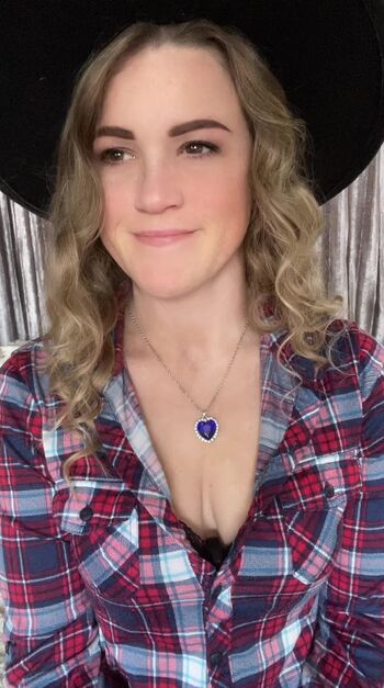 Full leaked Courtney pose page private onlyfans photo