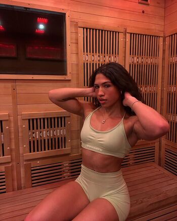 Full leaked Courtneycrawley private onlyfans photo