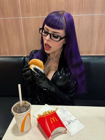 Full leaked Cradleofcarmine private onlyfans photo