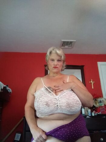Full leaked Crazycatlady private onlyfans photo