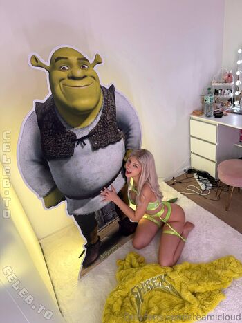 Full leaked Creamicloud private onlyfans photo