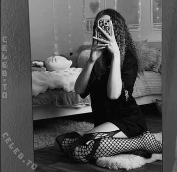 Full leaked Crystalmarykitty private onlyfans photo