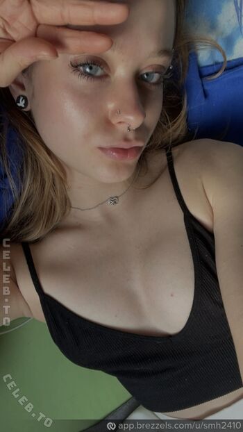 Full leaked Cryxsarah gbc private onlyfans photo