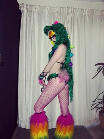 Cupidwfangs _Cattycupid