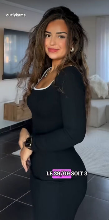 Full leaked Curlykams private onlyfans photo