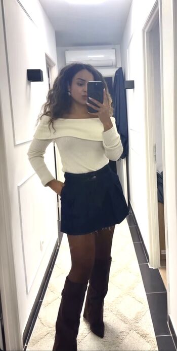Full leaked Curlykams private onlyfans photo