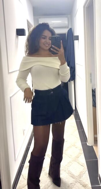 Full leaked Curlykams private onlyfans photo