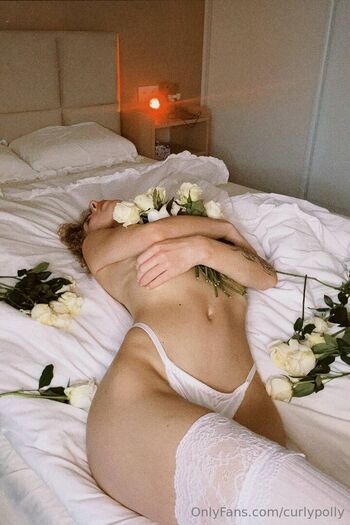 Full leaked Curlypolly private onlyfans photo