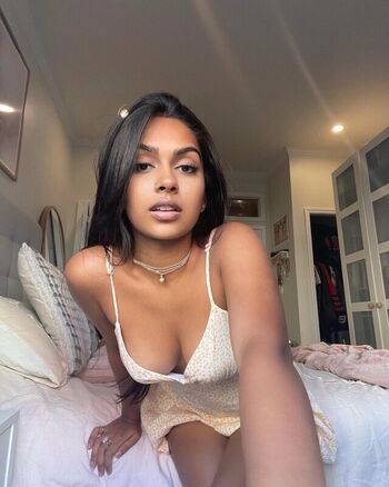 Full leaked Curtlykellz private onlyfans photo