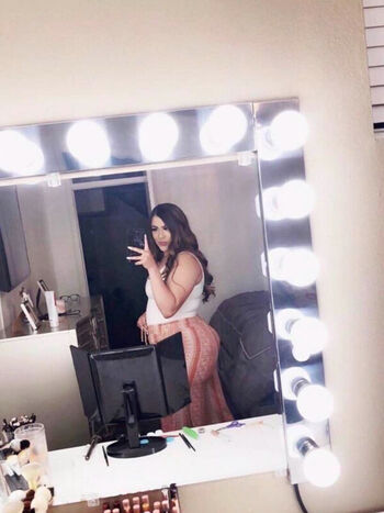 Full leaked Curvy goddesses private onlyfans photo