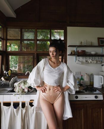 Full leaked Cute asian teen bikini private onlyfans photo