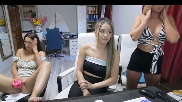 Full leaked Cutekiara page private onlyfans photo