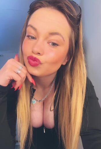 Full leaked Cutecandyxls page private onlyfans photo