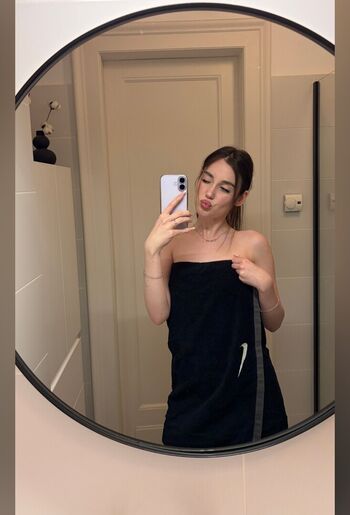 Full leaked Cuteemily private onlyfans photo