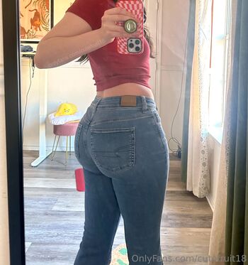 Full leaked Cutefruit private onlyfans photo