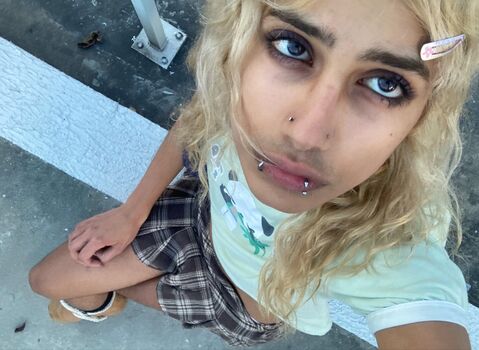 Full leaked Cutieboneca private onlyfans photo