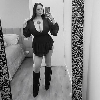 Full leaked Cvale private onlyfans photo