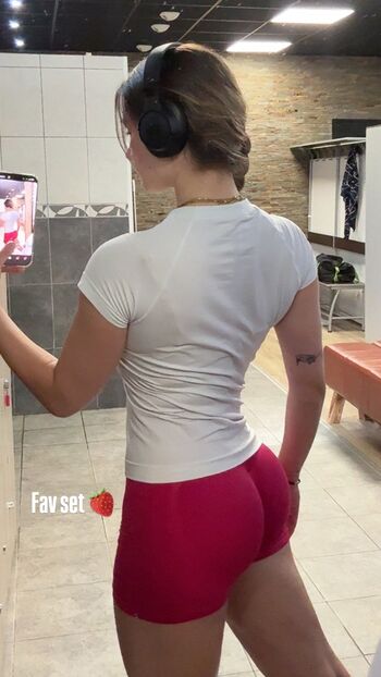 Full leaked Cxlinebrt private onlyfans photo