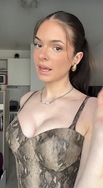 Cylia.44