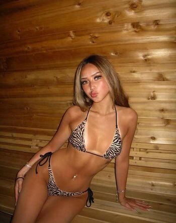 Full leaked Cyngxq private onlyfans photo