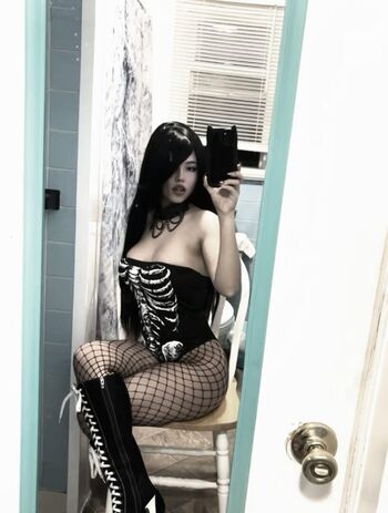 Full leaked Dathbygem private onlyfans photo