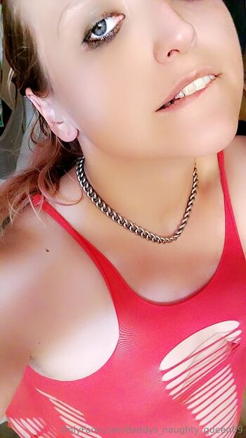 daddys_naughty_queen69